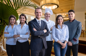 ESTATE 2025 - LAVORA CON NOI NEL SETTORE HOTELLERIE E RISTORAZIONE